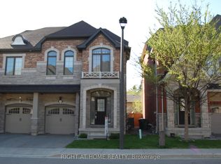 1181 Carnegie Dr, Mississauga, ON L5E 0A6