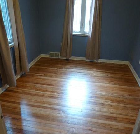 4th image of 1614 Williamsburg Pl