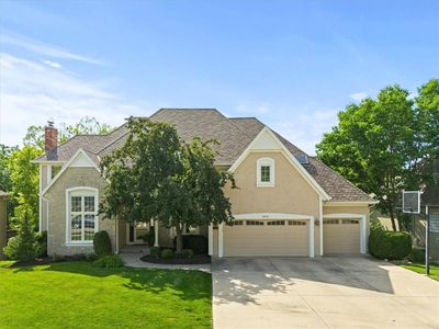 8436 Widmer Rd, Lenexa, KS, 66215