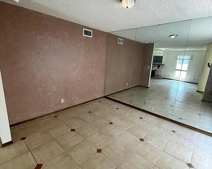 600 Woodmount Dr — Photo 12