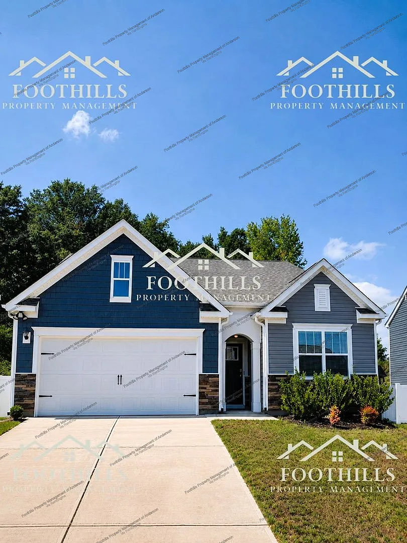 3 bed, 2.0 bath, 1618 sqft, $1,895 — Photo 1
