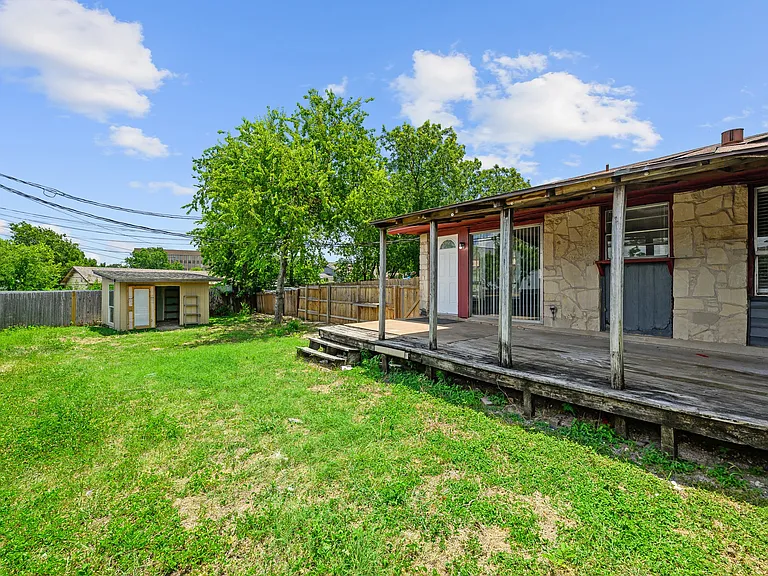 204 Northcrest Cir #D — Photo 15