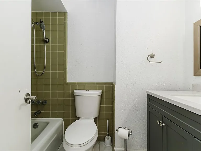 408 Lake Ned Rd — Photo 17