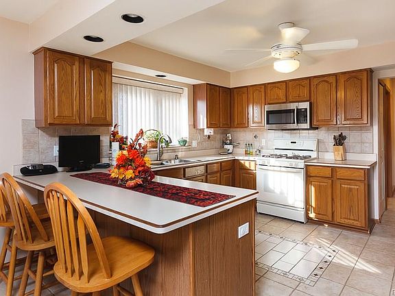 3rd image of 15652 French Creek Dr