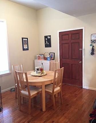 5th image of 2416 N Maplewood Ave #2
