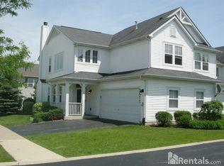 2877 Falling Waters Ln, Lindenhurst, IL 60046