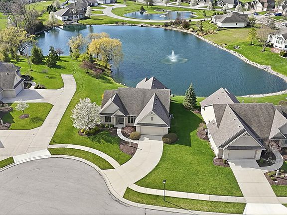 3rd image of 7931 Sky Breeze Ct