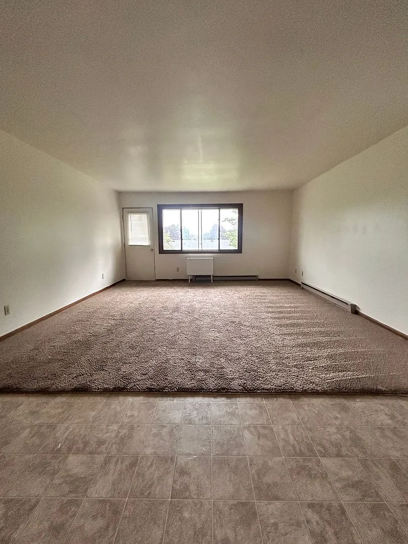 601 Colfax St — Photo 2