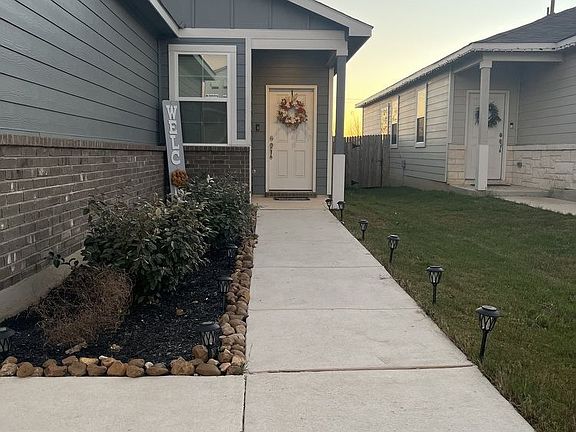 2nd image of 3837 Ivy Ln