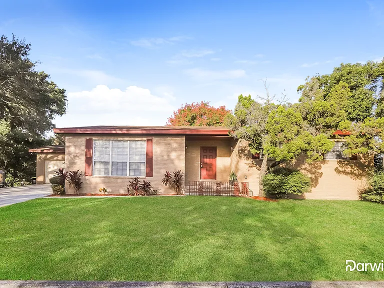5007 Terry Ln — Photo 1