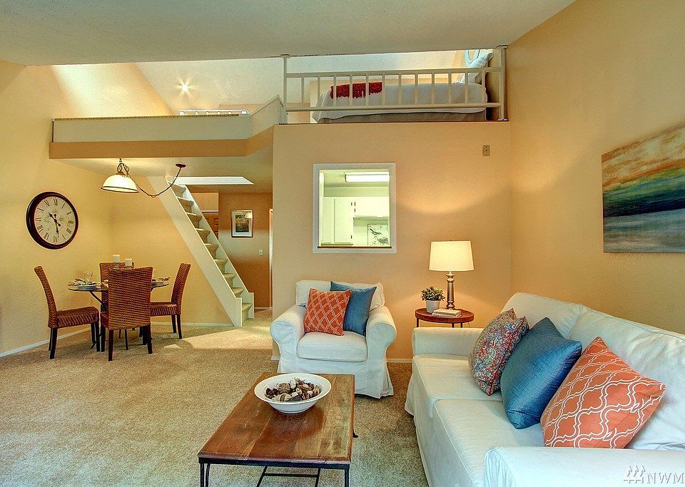 1st image of 19857 25th Ave NE #303