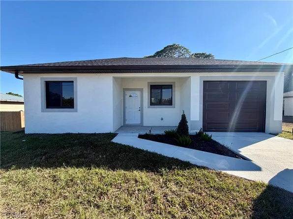 3705 8th St SW, Lehigh Acres, FL 33976