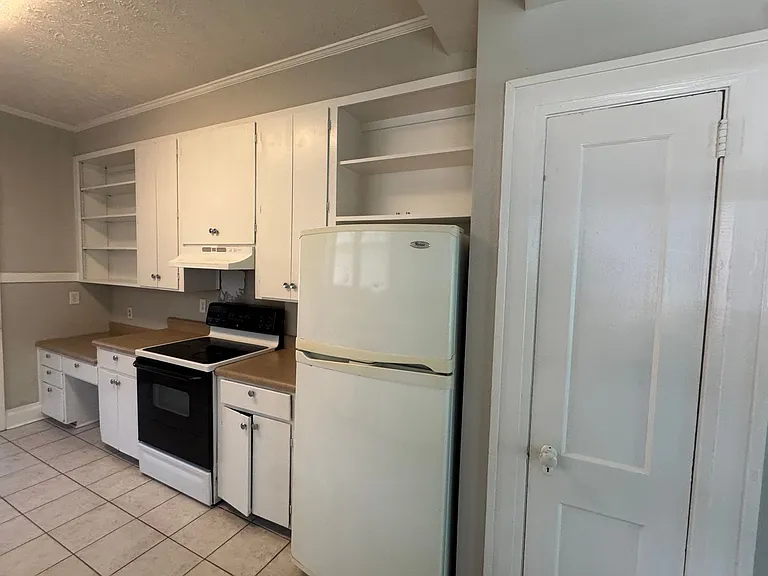 1154 S Lawrence St — Photo 7