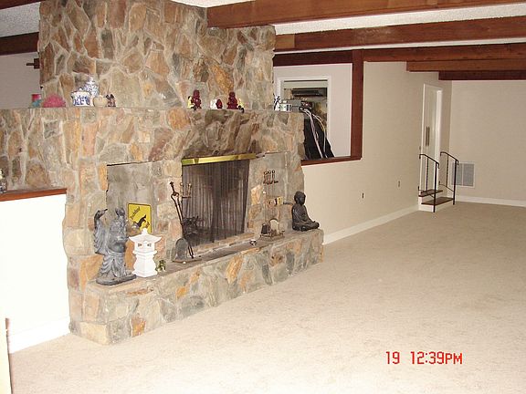 Living room Fireplace