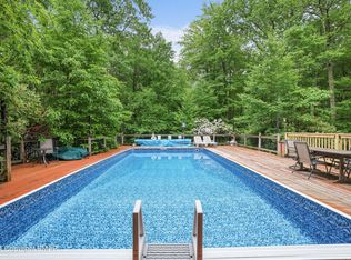 312 Coach Rd, Tobyhanna, PA 18466