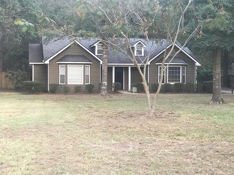 1st image of 379 Creekside Dr