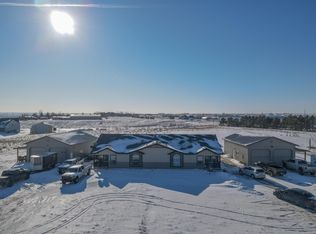 4925 Ridge Dr, Williston, ND 58801