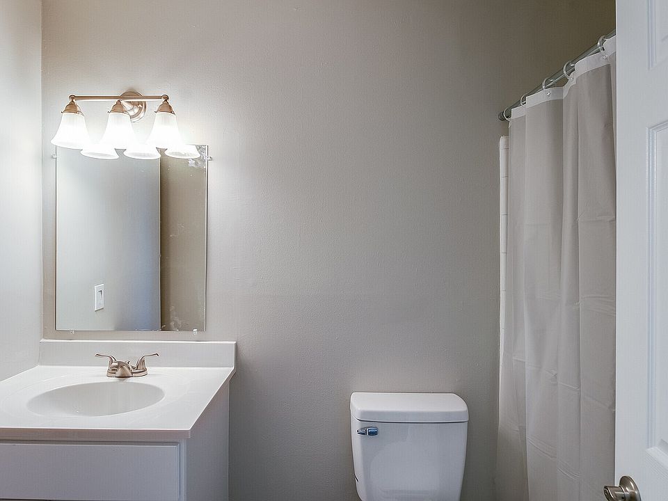 14411 Pennsylvania Rd # 14443-107, photo 26