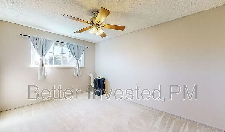 848 Sprucewood Ct — Photo 29