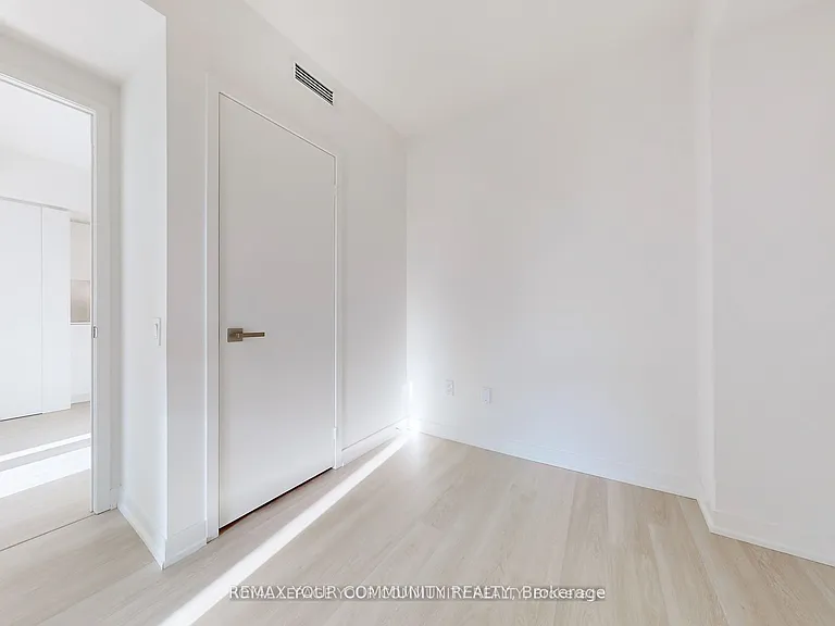 500 Wilson Ave #437 — Photo 15