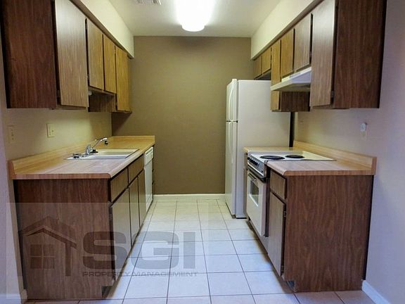 4th image of 20235 N 3rd Dr Unit 2