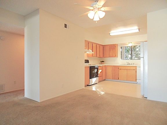 4th image of 8683 Lemon Ave APT 08