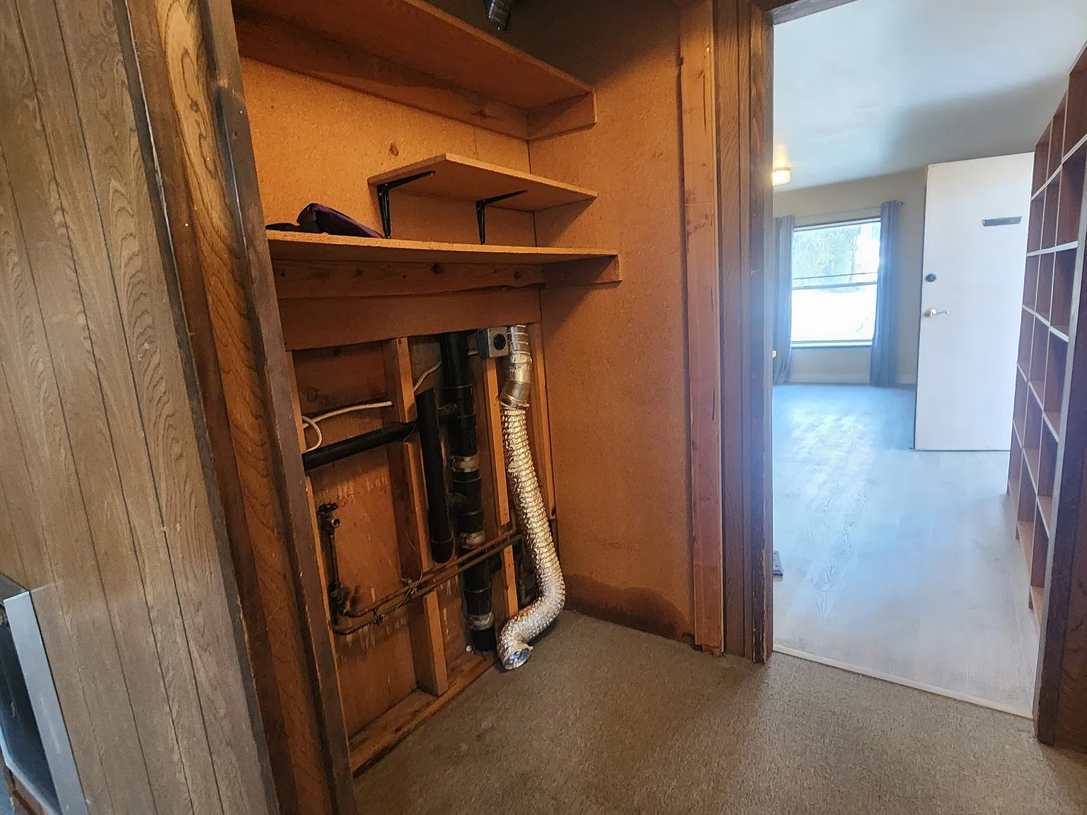 916 E Woodin Ave — Photo 4