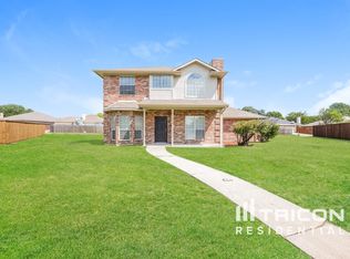 516 Banyan Ct, Lancaster, TX 75146