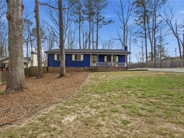 1341 Sommerset Dr, Lawrenceville, GA 30043