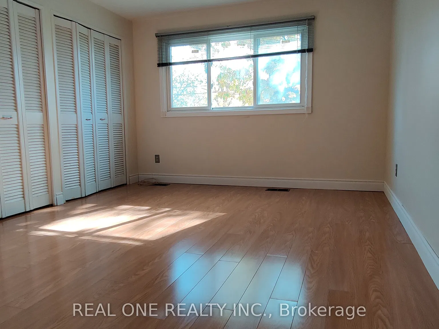 3 bed, $3,190 — Photo 4