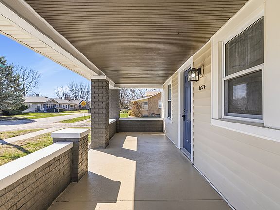 5th image of 3674 Creston Dr