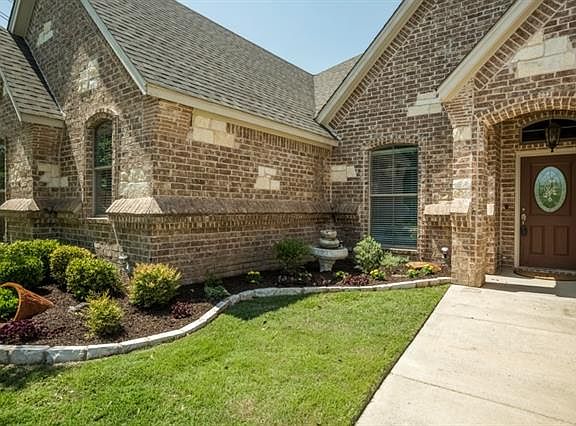 3rd image of 8151 Westwind Ct