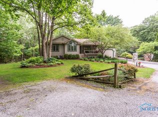 9551 Angola Rd, Holland, OH 43528