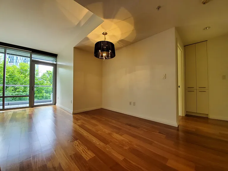 10700 NE 4th St #328 — Photo 25