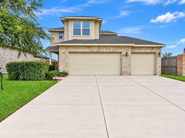 10902 Webber Ln, Texas City, TX 77591