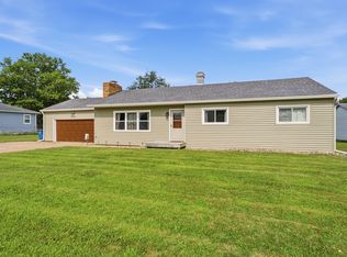 2808 W 3rd St, Coal Valley, IL 61240
