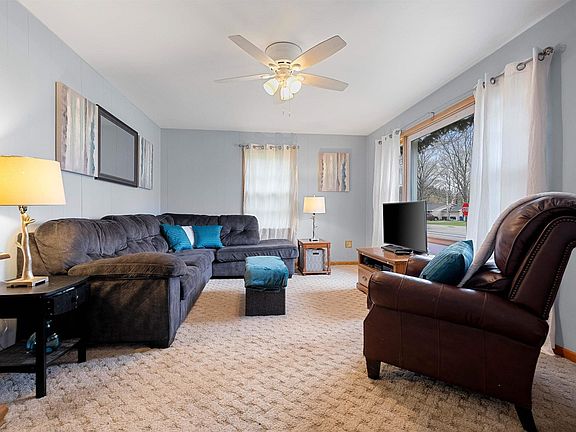 4th image of 131 Maryknoll Ln