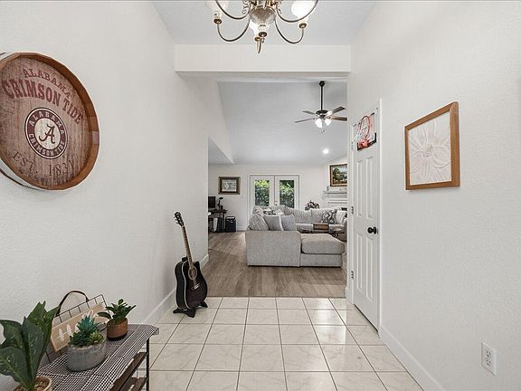 3rd image of 2199 Opal Ct