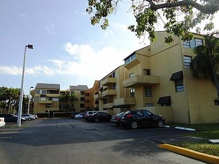 1st image of 10400 SW 108th Ave APT A309