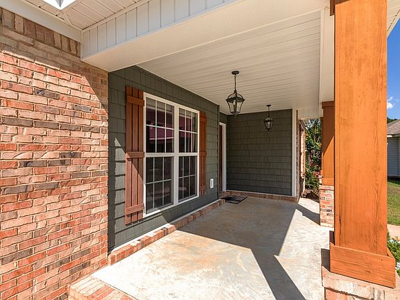 2nd image of 230 Chinkapin Dr