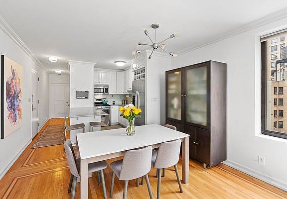 3rd image of 134 E 93rd St APT 10C