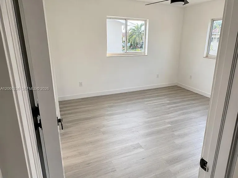 1373 W 43rd Pl #2 — Photo 5