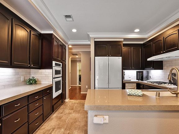 4th image of 2260 Silver Terrace Way