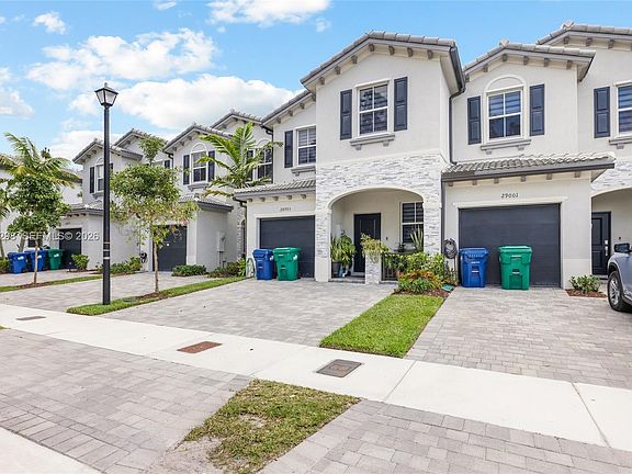 3rd image of 28993 SW 162nd Ave