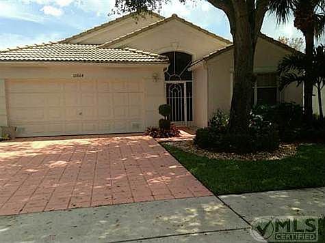 1st image of 12664 Majestic Isles Dr