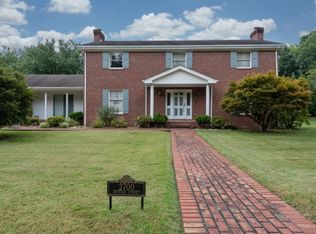 2700 Suffolk St, Kingsport, TN 37660
