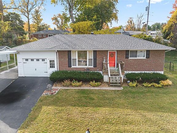 2nd image of 6106 Warren Dr