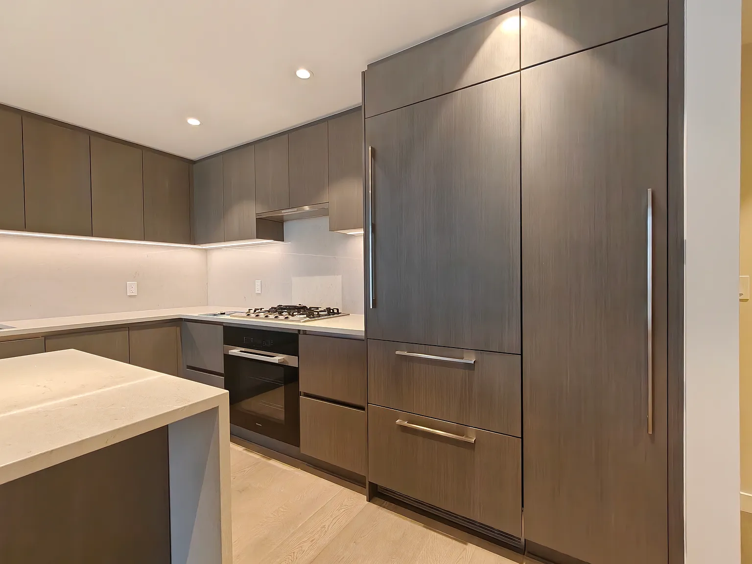 1 bed, 600 sqft, $3,200 — Photo 4