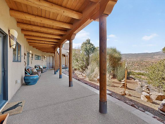 4th image of 740 Culebra Rd