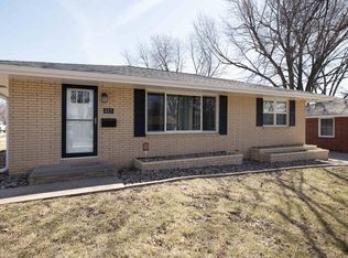 613 19th St, West Des Moines, IA 50265
